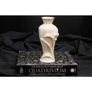 Lenox Vintage Iris Bud Vase with Gold Line Trim Ivory Cream